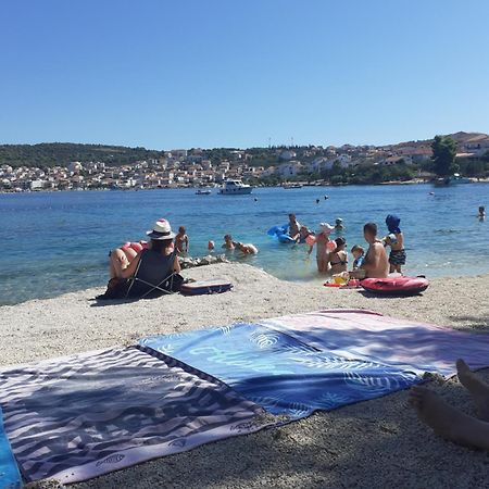Apartman Pontis Okrug Gornji Trogir Exterior foto